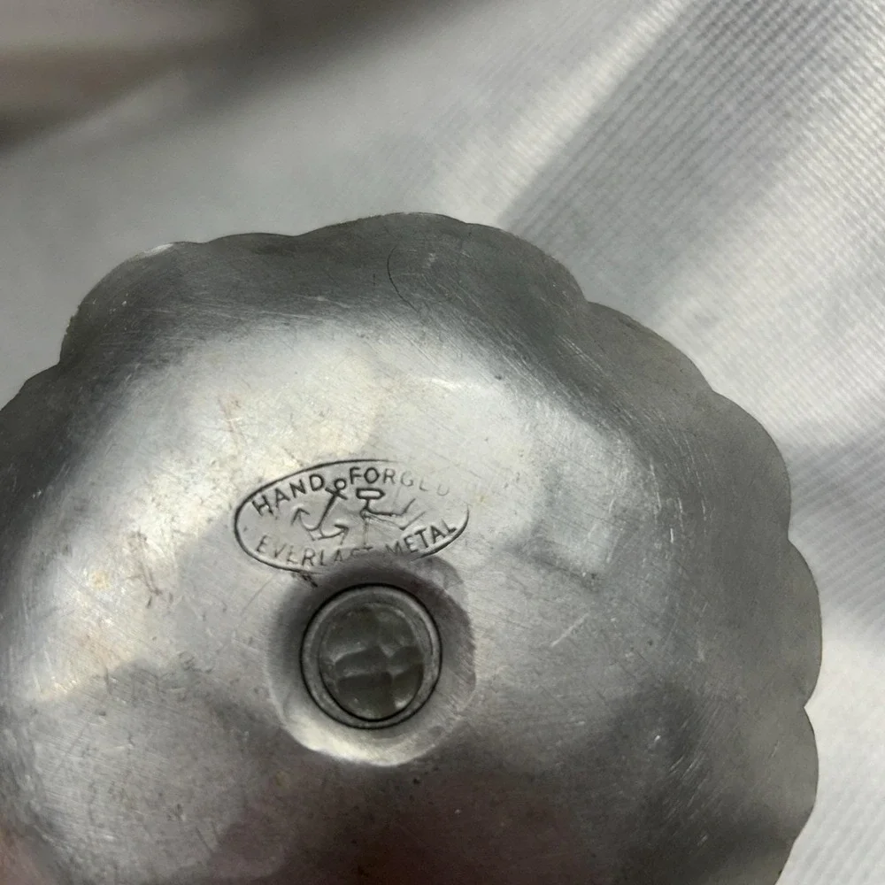 Everlast nice pewter